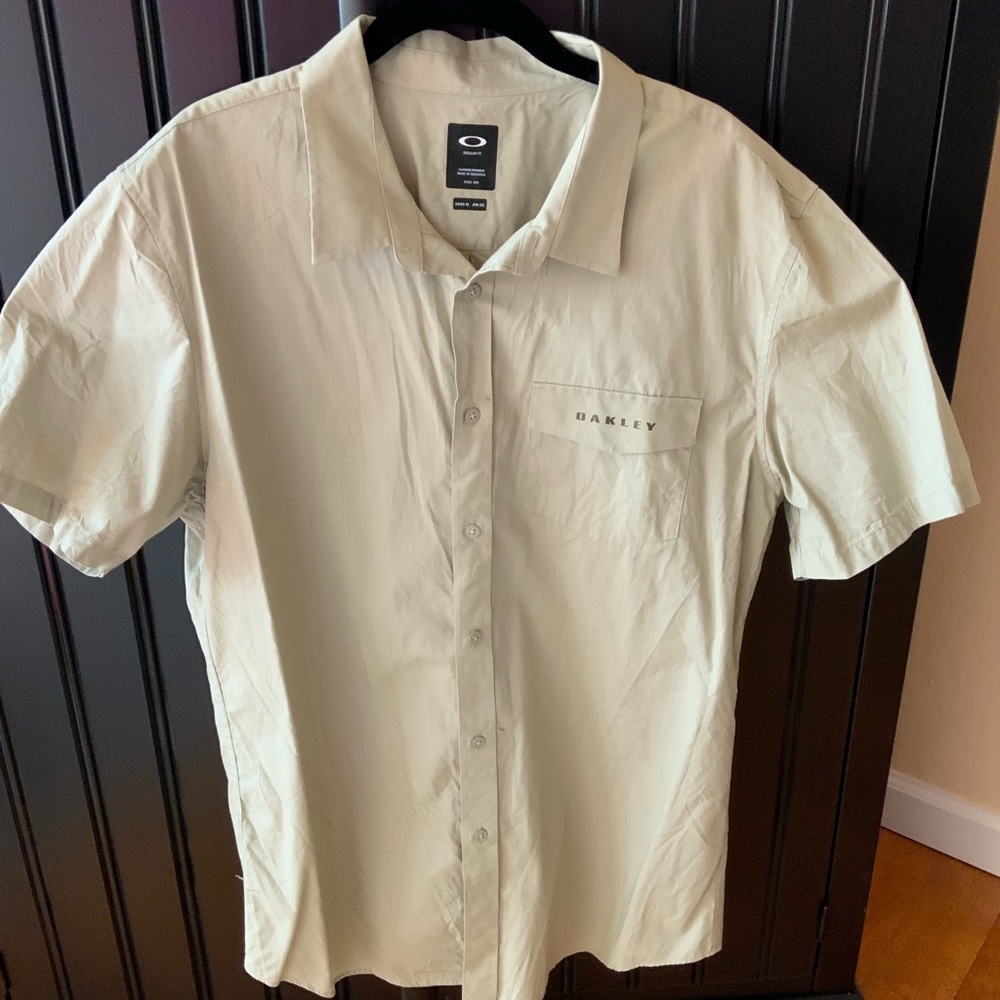 Oakley Men's Button Down Shirt XL